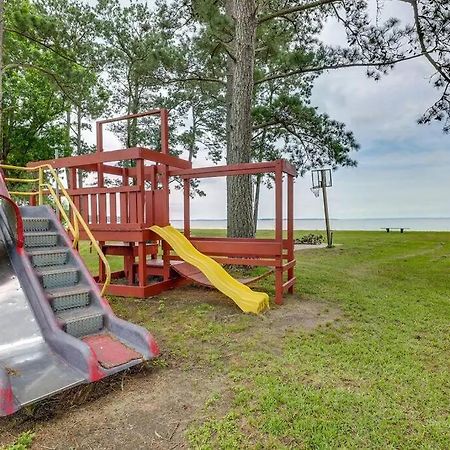 Vacation Home Lake Livingston! Onalaska Extérieur photo