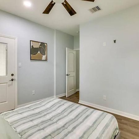 Vacation Home Lake Livingston! Onalaska Extérieur photo