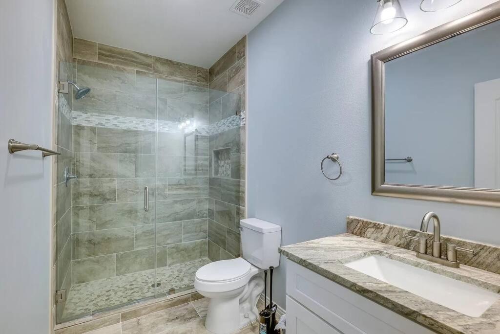 Vacation Home Lake Livingston! Onalaska Extérieur photo