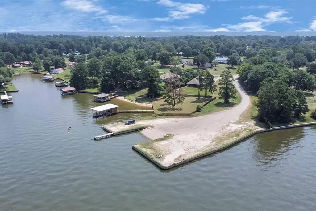 Vacation Home Lake Livingston! Onalaska Extérieur photo